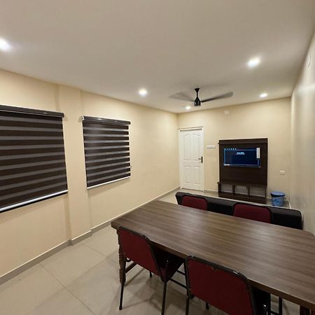 Heres Haut Residency Kochi Exterior photo