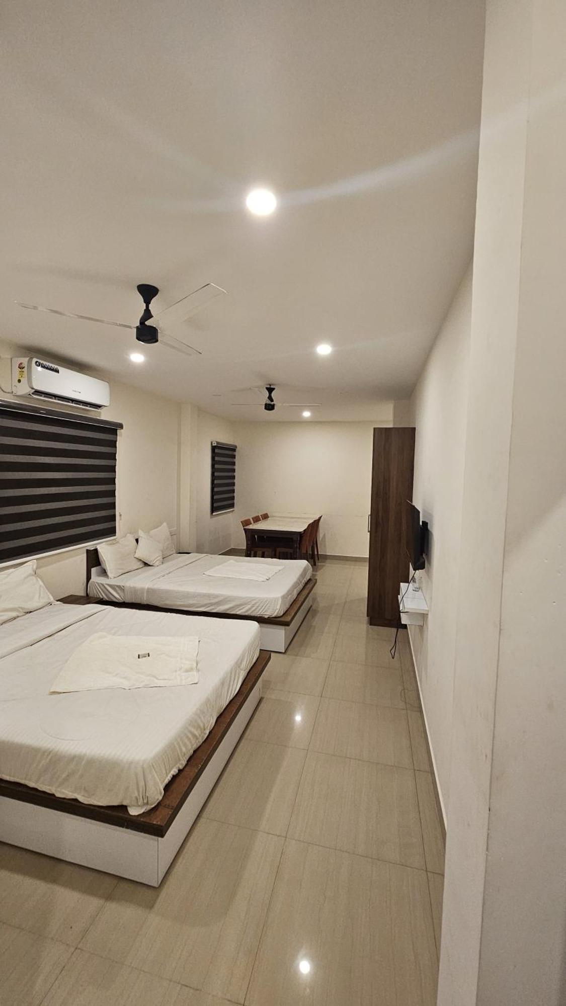 Heres Haut Residency Kochi Exterior photo