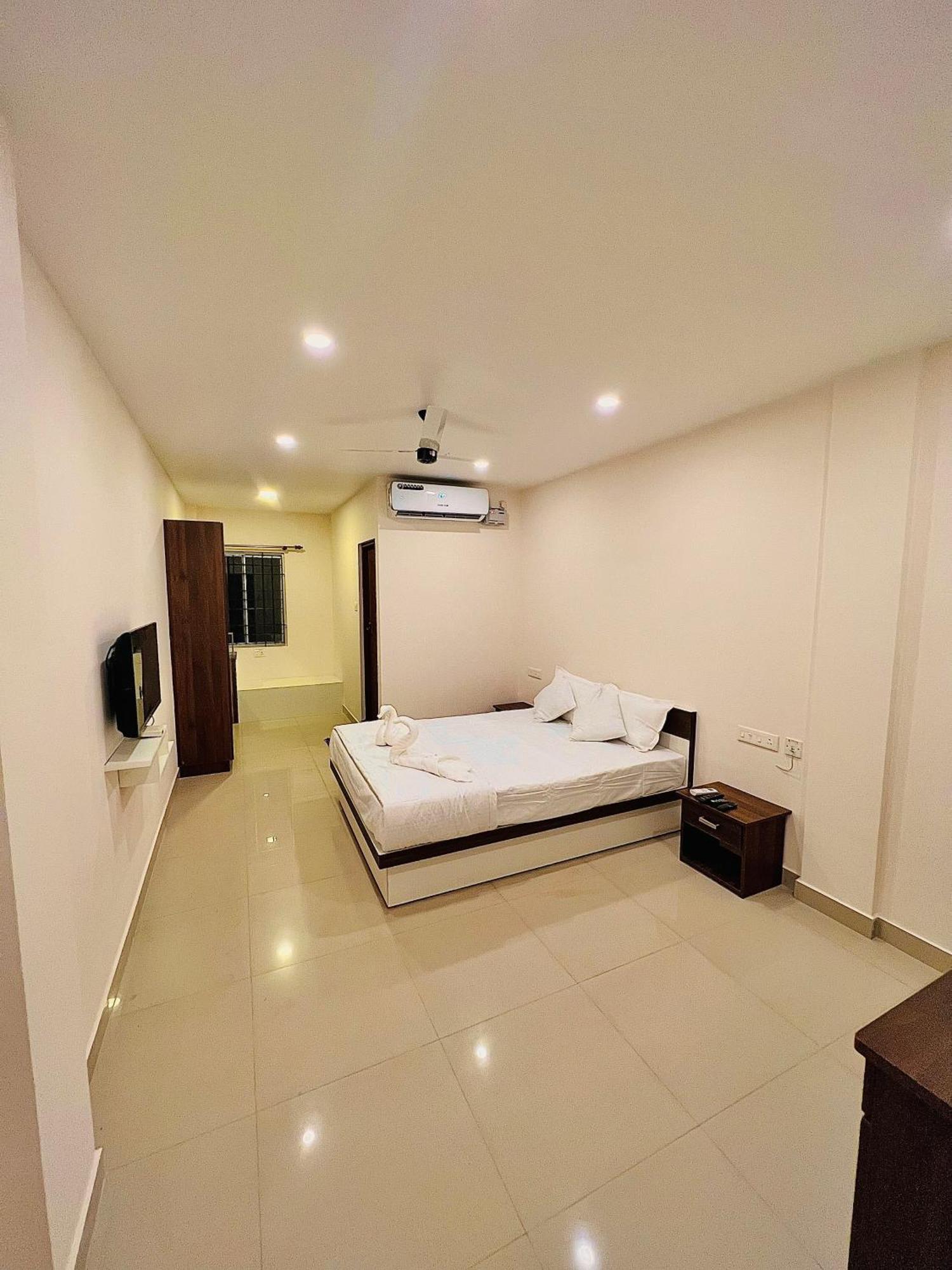 Heres Haut Residency Kochi Exterior photo