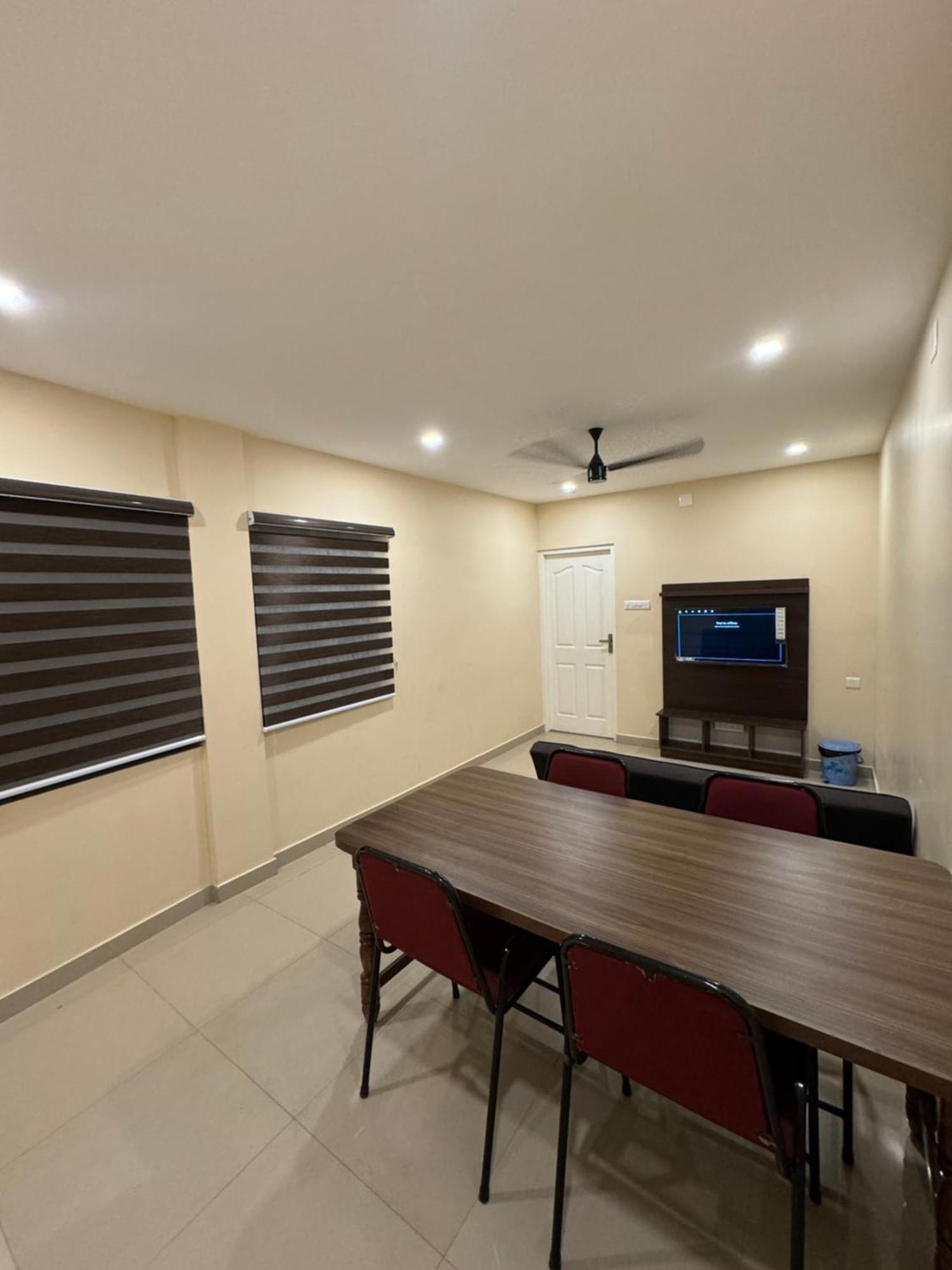 Heres Haut Residency Kochi Exterior photo